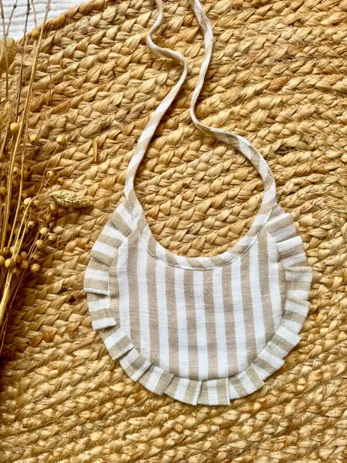 Babero redondo de rayas beige Espiga
