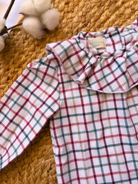 Blusa cuello volante de cuadros multicolor con fondo blanco Colección Almendro| MICŪ baby