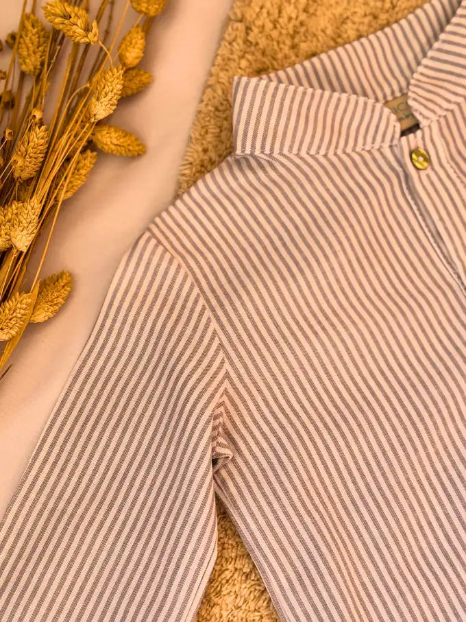 Camisa de rayas grises cuello mao - Colección Nenúfar