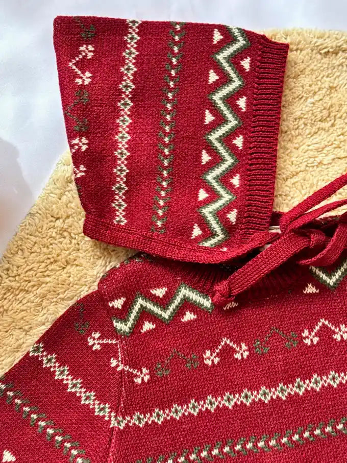 Capota de punto jacquard burdeos - Colección Acebo