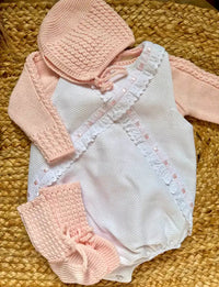 Conjunto Pelele de manga sisa de piqué blanco con pasacintas rosa con Pelele punto algodón rosa