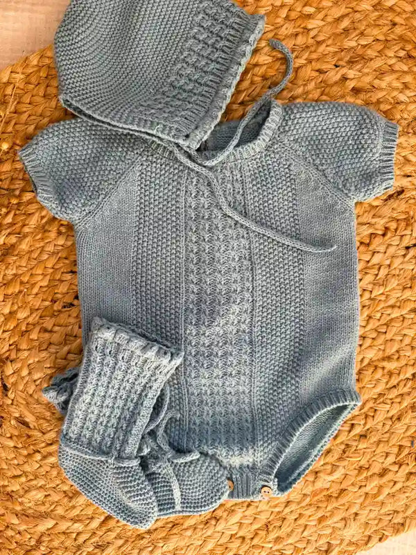 Conjunto de punto azul verdoso Lirio