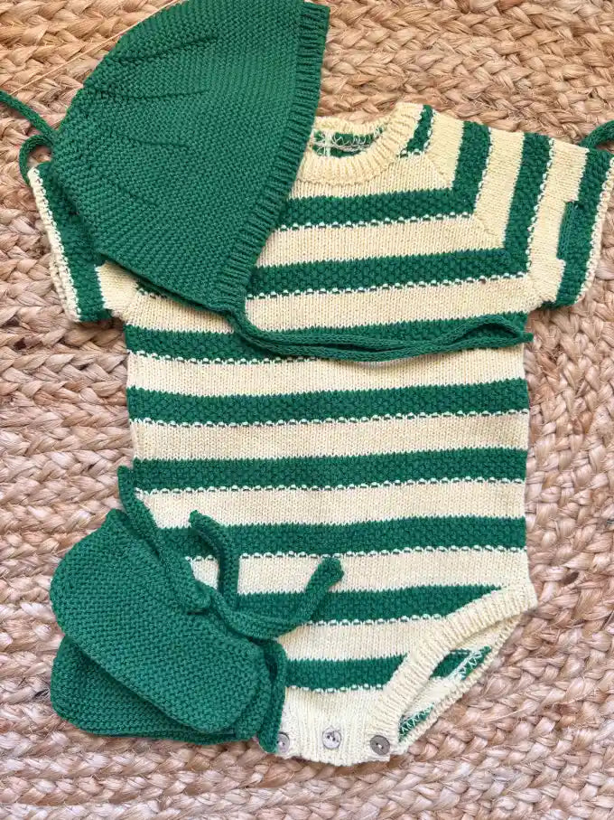 Conjunto de punto de rayas verdes Menta