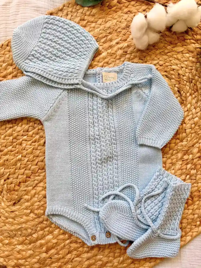 Conjunto manga larga de punto azul bebé - Colección Peonia | MICŪ baby