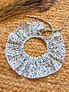 Cuello blanco con flores verdes Olivo