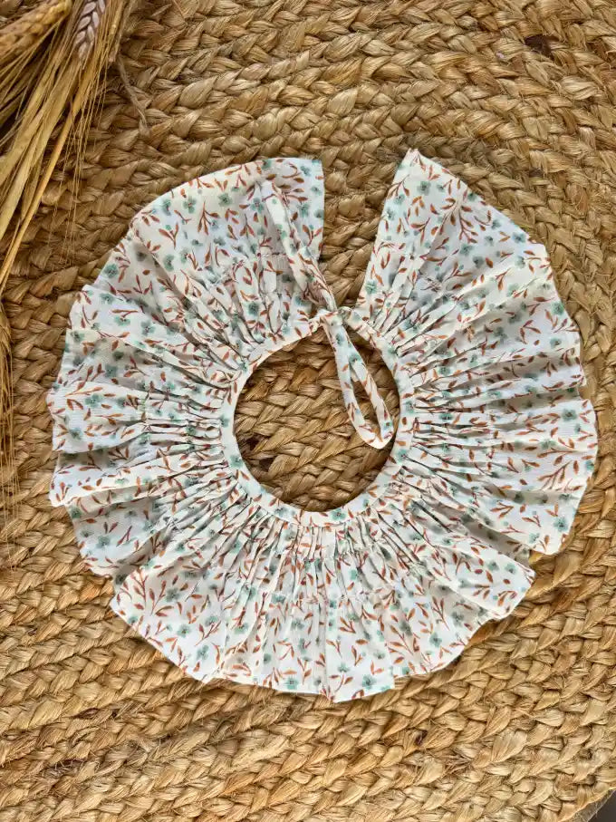 Cuello con estampado de flores verde agua y mostaza Eucalipto