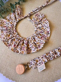 Cuello y chupetero con estampado floral - Colección Camelia