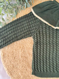 Jersey/Chaqueta con volante de punto verde con terminación en crema - Colección Musgo