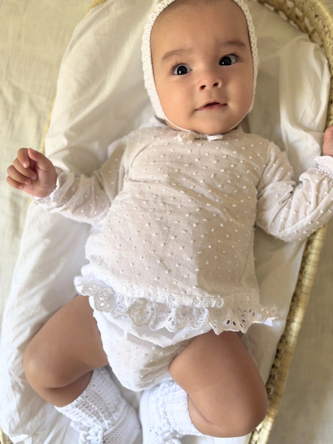 Jesusito manga larga blanco con pasacintas blanco Colección Cala | MICŪ baby