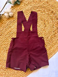 Pantalón con tirantes liso granate Colección Arándano | MICŪ baby