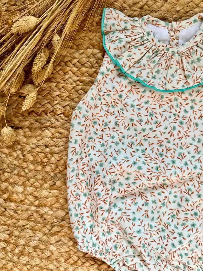 Pelele de manga sisa de flores verde agua y mostaza Eucalipto