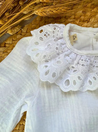 Pelele blanco con cuello bordado - Colección Jazmín