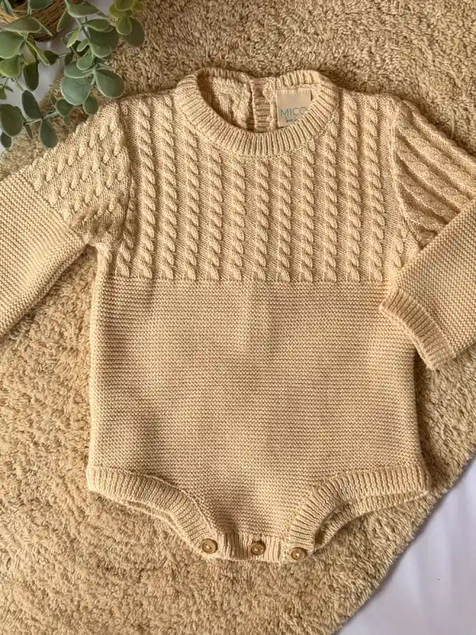 Pelele de punto crema - Colección Camomila