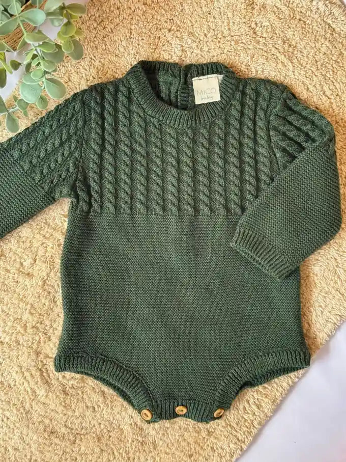 Pelele de punto verde - Colección Musgo