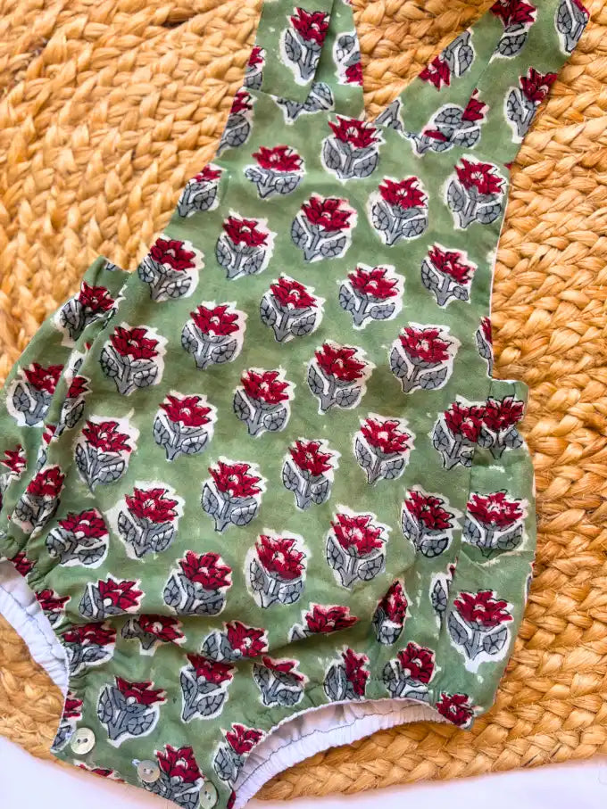 Ranita de flores verde y rojo algodón indio Colección Jara | MICŪ baby