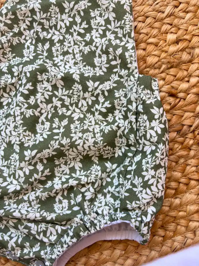 Ranita verde con flores blancas Colección Helecho | MICŪ baby