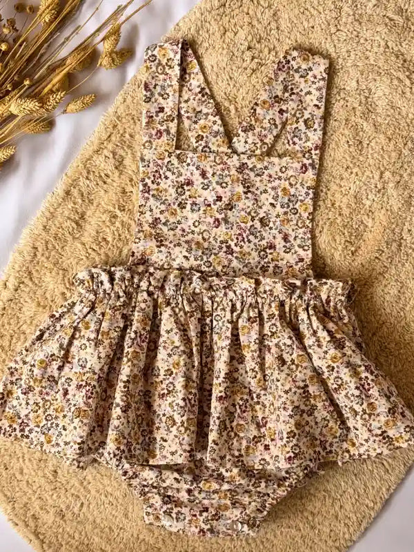 Ranita con volante con estampado floral - Colección Camelia