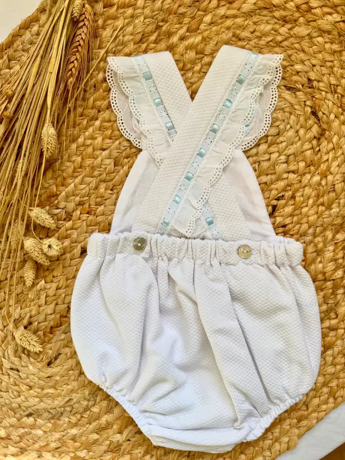 Ranita piqué blanco con pasacintas azul - Colección Margarita