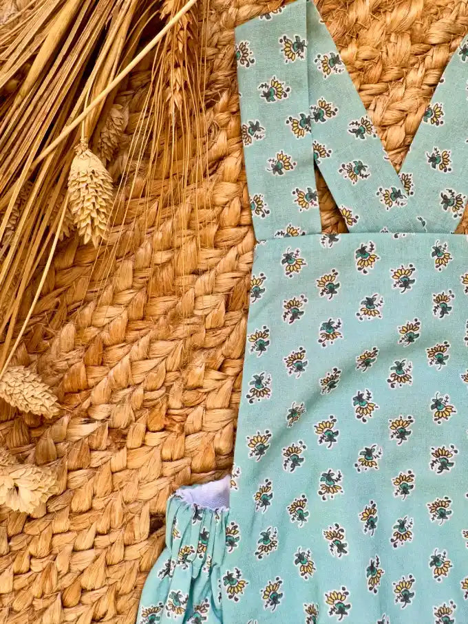 Ranita verde agua con flores - Colección Iris