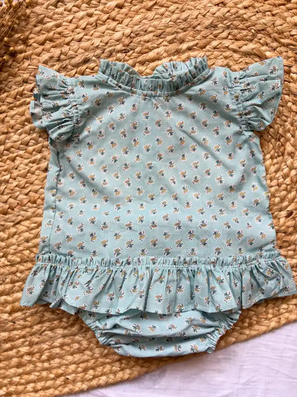 Vestido verde agua con flores Iris